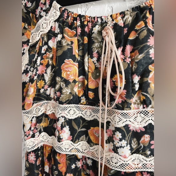 GUNNE SAX® Jessica McClintock RARE 1970s Milkmaid Floral Lace Dress - Picture 4 of 9